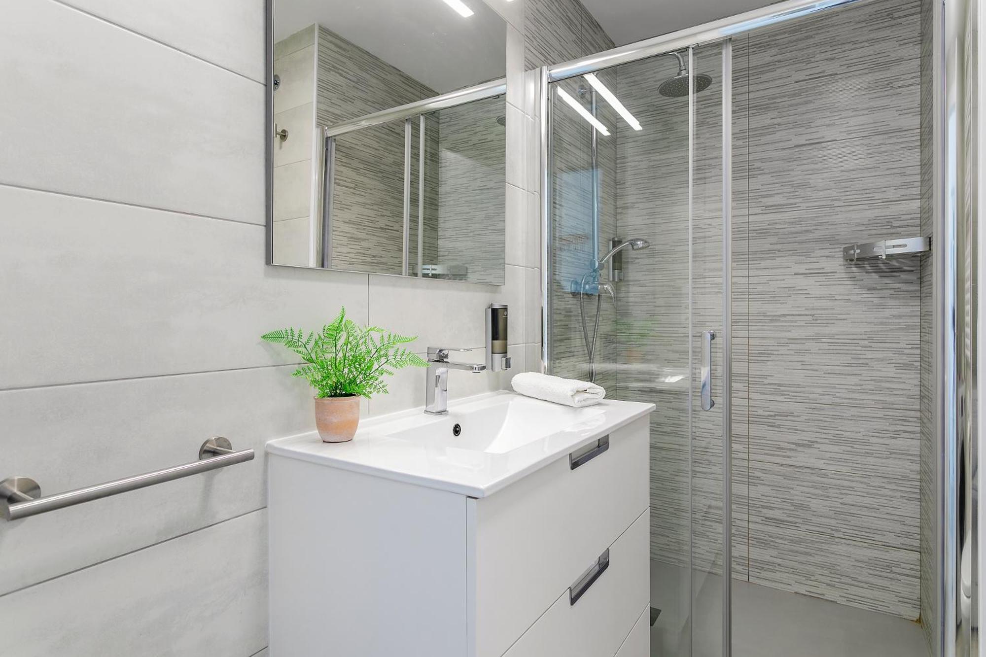 Sky Suites อาลิกันเต ภายนอก รูปภาพ
